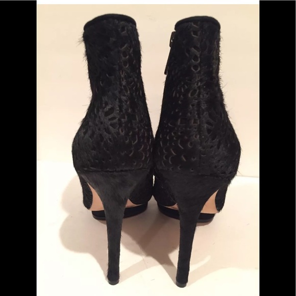 BCBGmaxazria Ven fur ankle boots black 9.5, 10 - Picture 8 of 13